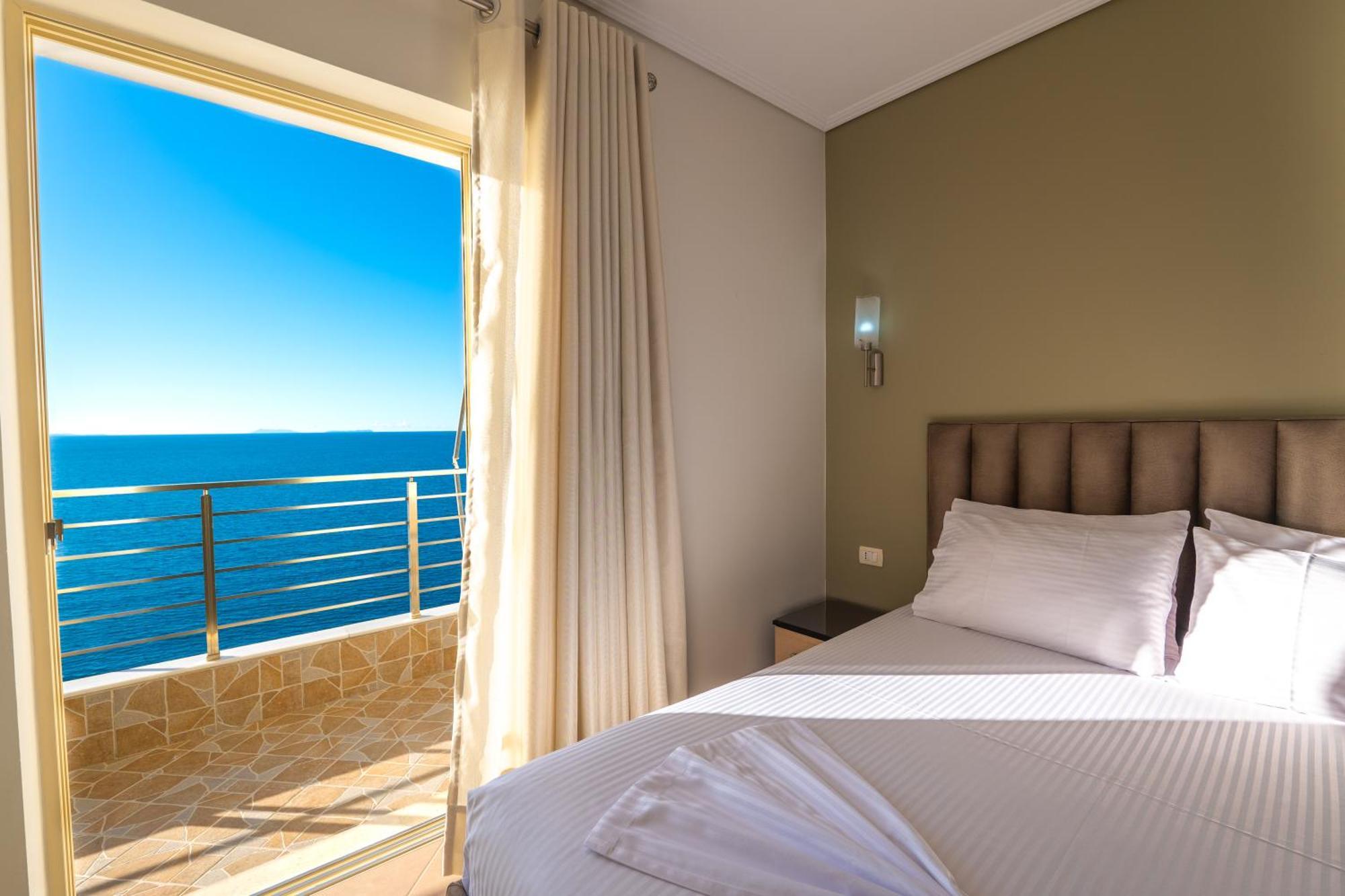 Cavo Paradise Sarandë Exterior foto